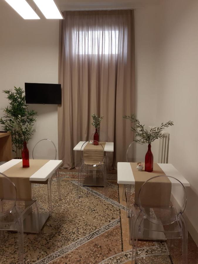 Bed & Breakfast Lei 3*